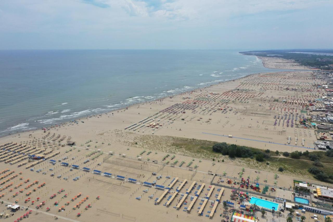 Le Terrazze Apartments Lido di Spina Extérieur photo